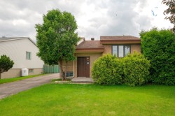 7 Rue Côté  Saint-Constant, QC J5A 2B3