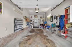 Garage - 