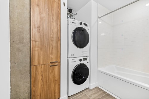 Autre - 304-6095 Boul. Gouin O., Montréal (Ahuntsic-Cartierville), QC 