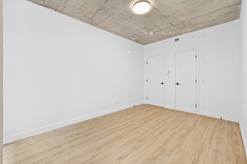 Chambre à coucher - 304-6095 Boul. Gouin O., Montréal (Ahuntsic-Cartierville), QC 
