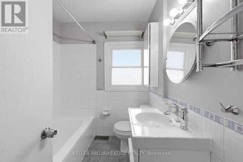 21 Sheridan Lane, Hamilton, ON 