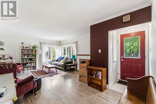 21 Sheridan Lane, Hamilton, ON 