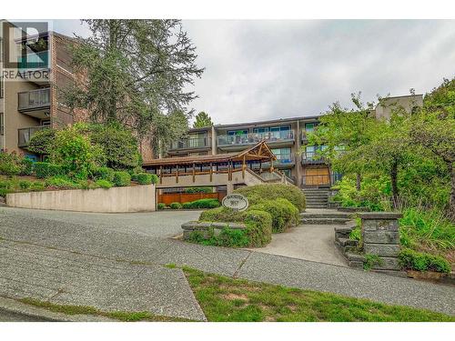 211 9857 MANCHESTER DRIVE  Burnaby, BC V3N 4P5