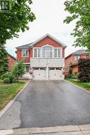 10 SANDWAY CRESCENT Vaughan, ON L6A 2M1