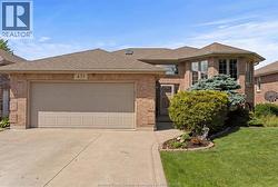 435 FIELDS AVENUE  Lasalle, ON N9J 3S6