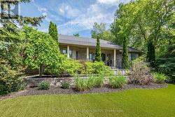 44 BLACKBURN AVENUE Clearview (Nottawa), ON L0M 1P0