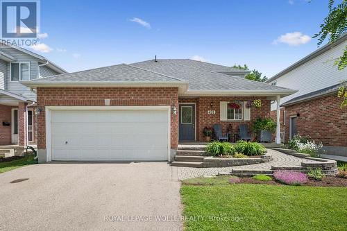 491 SANDBANKS CRESCENT  Waterloo, ON N2V 2J3