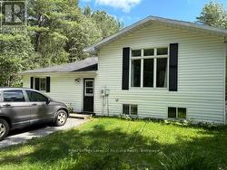 95 CLEARWATER LAKE ROAD Huntsville (Stephenson), ON P0B 1L0