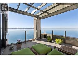 9 2250 BELLEVUE AVENUE West Vancouver, BC V7V 1C6