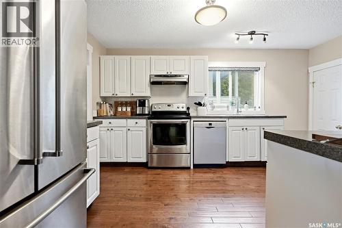1054 Clifton Avenue, Moose Jaw, SK 