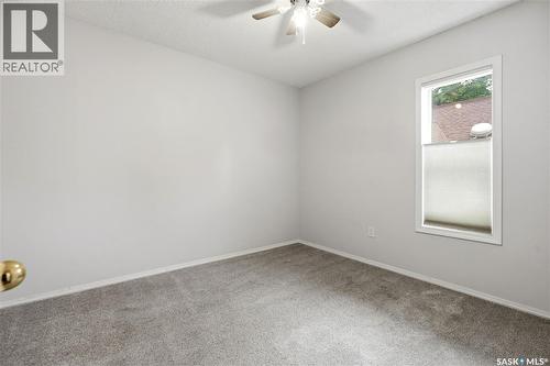 1054 Clifton Avenue, Moose Jaw, SK 