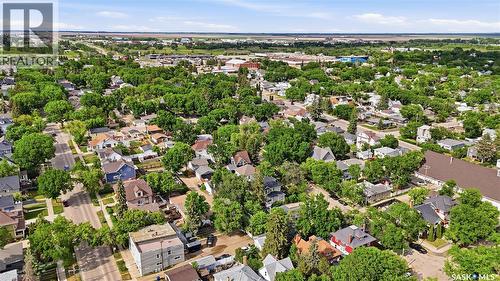 1054 Clifton Avenue, Moose Jaw, SK 