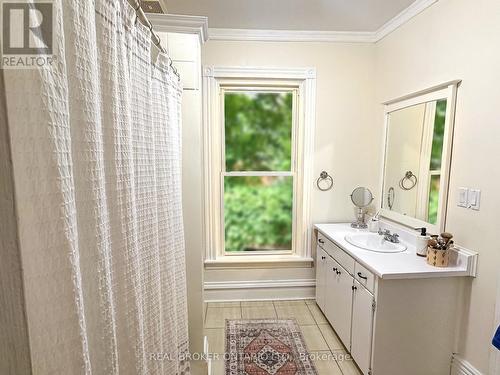 132 Grant Avenue, Hamilton, ON 
