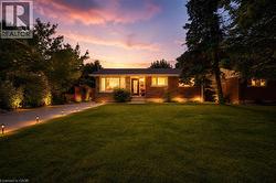 9 KINGSLEA Drive  Hamilton, ON L8T 3Z8