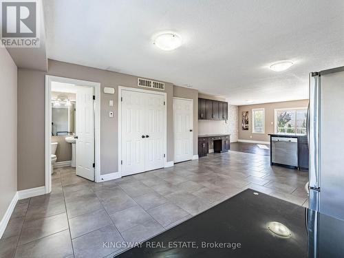 15 - 275 Old Huron Road E, Kitchener, ON 