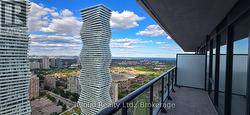 4006 - 448 BURMHAMTHORPE ROAD W Mississauga, ON L5B 0R4