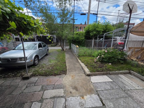 Jardin - 1-8008 Rue Chabot, Montréal (Villeray/Saint-Michel/Parc-Extension), QC 