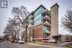 106 - 50 MURRAY STREET Hamilton, ON L8L 1B3