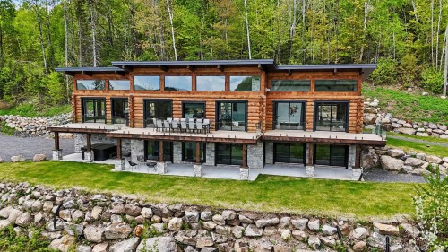 Front of Structure - 130 Allée Du 2E, Mont-Blanc, QC 