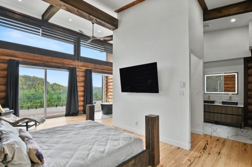Master Bedroom - 130 Allée Du 2E, Mont-Blanc, QC 