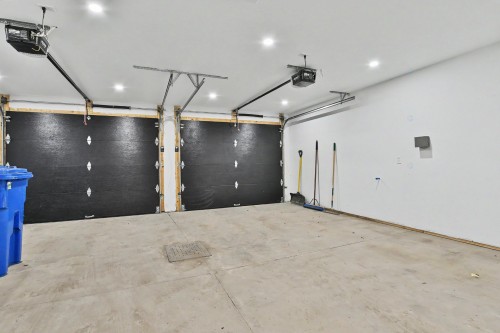 Garage - 130 Allée Du 2E, Mont-Blanc, QC 