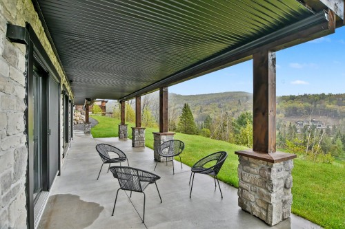 Patio - 130 Allée Du 2E, Mont-Blanc, QC 