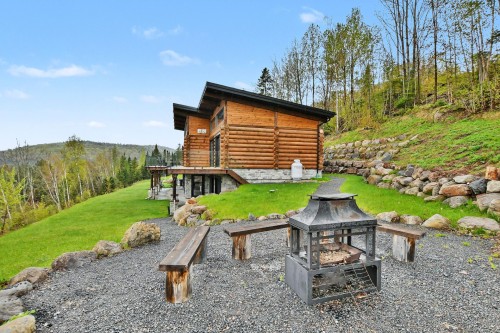 Exterior - 130 Allée Du 2E, Mont-Blanc, QC 