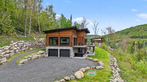 Front of Structure - 130 Allée Du 2E, Mont-Blanc, QC 
