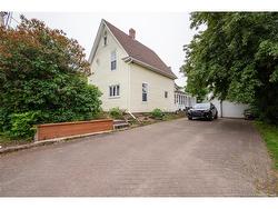 41 Lockwood ST Moncton, NB E1H 2H5