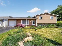 67 Bahama ST Dieppe, NB E1A 4Z1