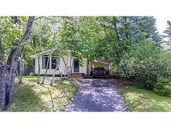 108 Cambridge CRES  Fredericton, NB E3B 4N9