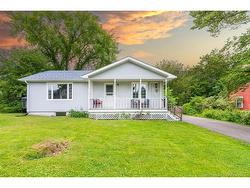5 Princess ST Sackville, NB E4L 4E9