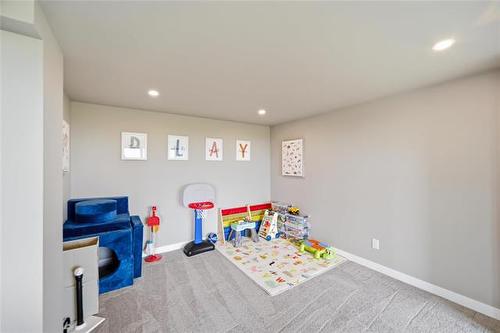 82 Fetterly Way, Headingley, MB 