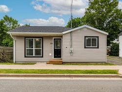 275 Stannus Street Windsor, NS B0N 2T0