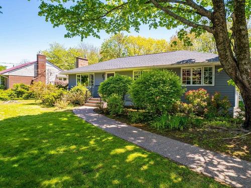 42 Castle Hill Drive, Halifax, NS 