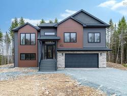 5127 451 Zaffre Drive  Middle Sackville, NS B4E 0X4