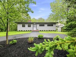 1985 Purcells Cove Road  Halifax, NS B3P 1C2