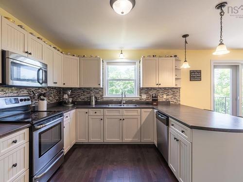 23 Macfarlane Street, Lake Echo, NS 