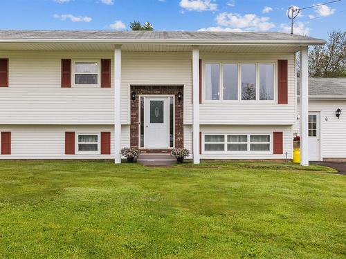 8 Oakland Drive, Charlottetown, PE 