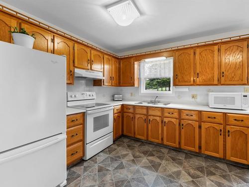 8 Oakland Drive, Charlottetown, PE 