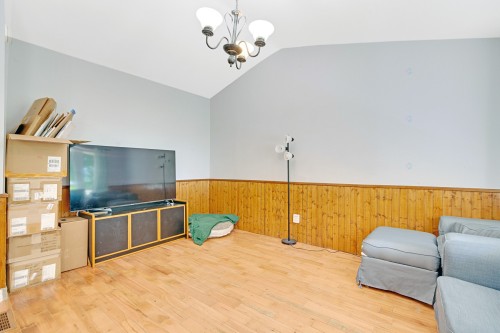 Living Room - 1911 Boul. De L'Ange-Gardien N., L'Assomption, QC - Indoor