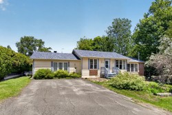 14 Rue Simard Saint-Hippolyte, QC J8A 1A9