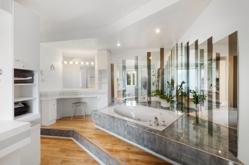 Salle de bains - 14 Rue Simard, Saint-Hippolyte, QC 