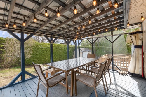 Terrasse - 14 Rue Simard, Saint-Hippolyte, QC 