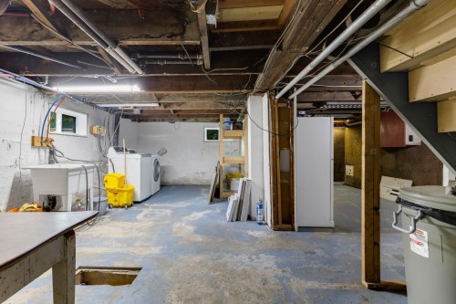 Sous-sol - 100 Av. Drayton, Pointe-Claire, QC 