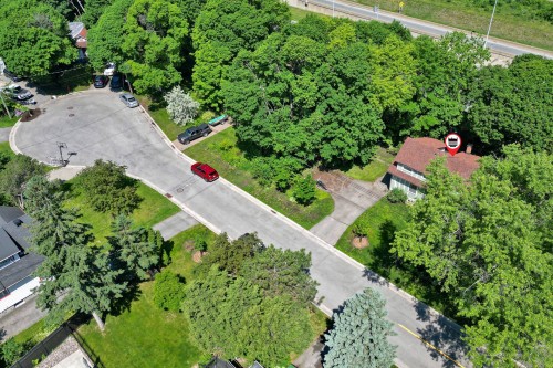 Photo aérienne - 100 Av. Drayton, Pointe-Claire, QC 