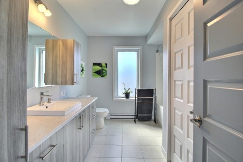 Salle de bains - 231 Rue Lauzanne, Val-D'Or, QC 