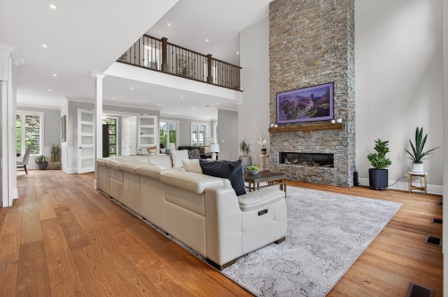 Family Room - 22 Av. Angell, Beaconsfield, QC 