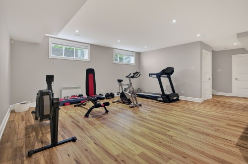 Basement - 22 Av. Angell, Beaconsfield, QC 