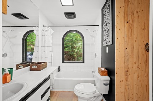 Salle de bains - 2107 Ch. Du Rapide, Val-Morin, QC 